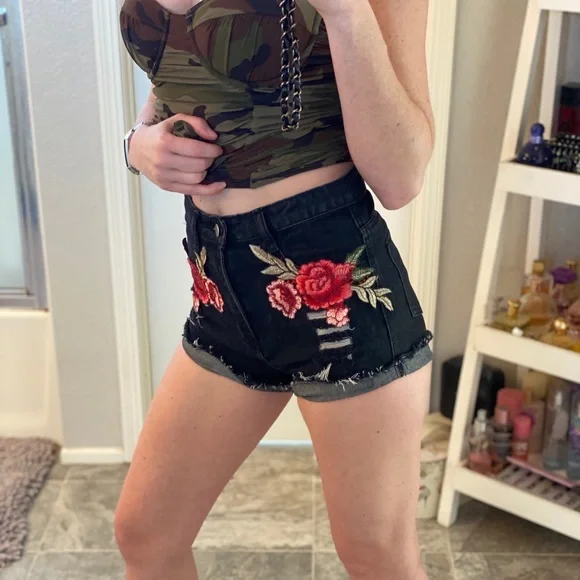 ‼️NWOT‼️ “MICHAEL KORS” TWO PIECE SWIM SUIT! - Picture 13 of 16